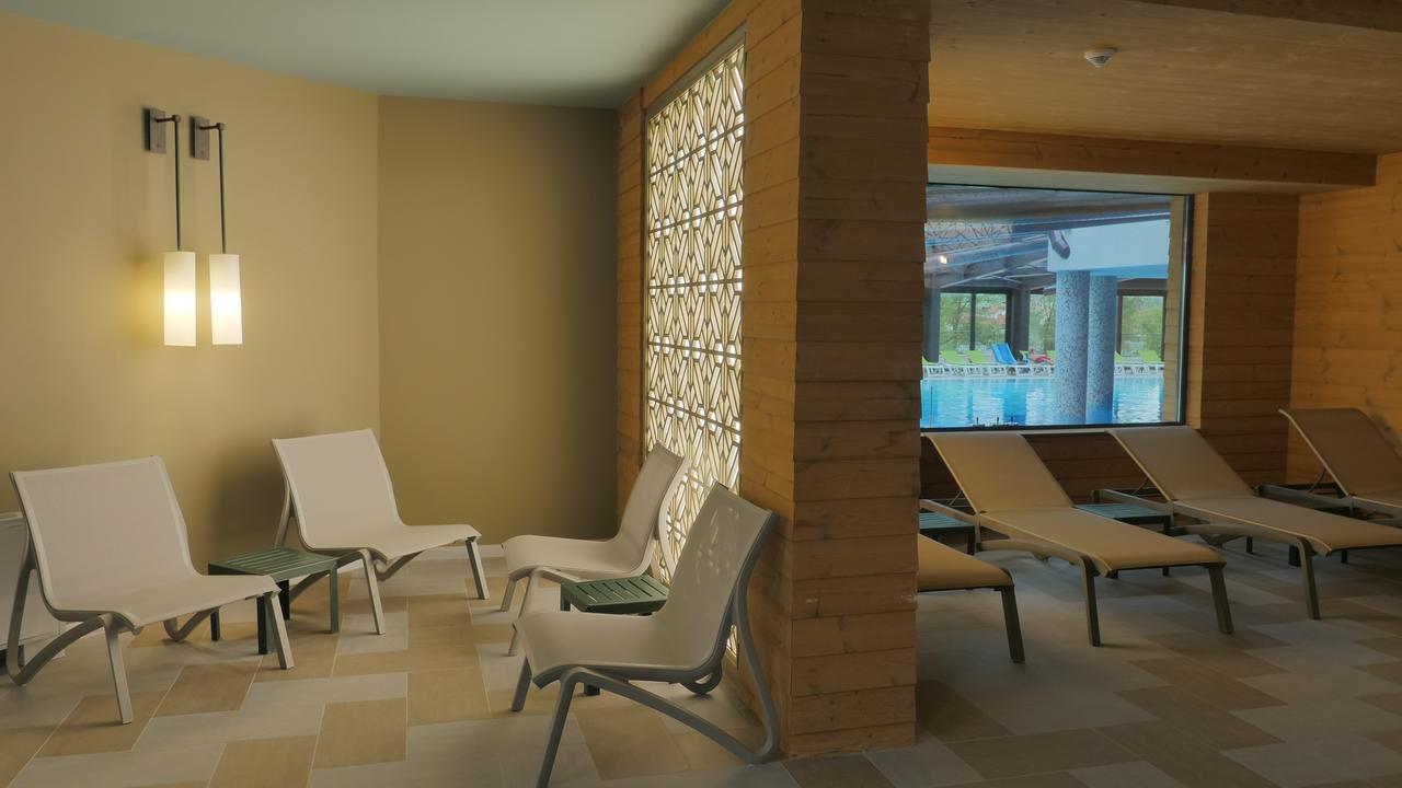 Hotel Hot Springs Medical And Spa Banya  Zewnętrze zdjęcie